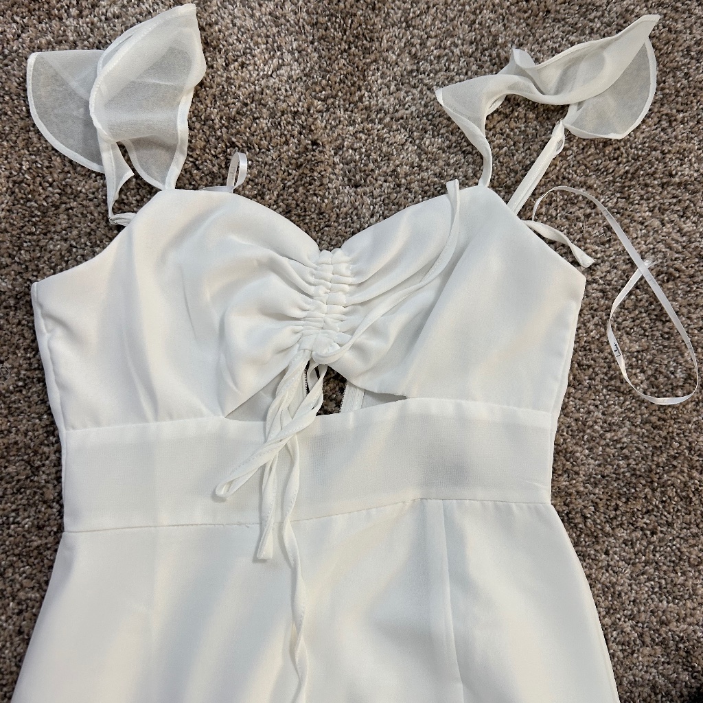 Brand New White Maxi Dress In Romantic Country Style Brand New White Maxi Dress In Romantic Country Style